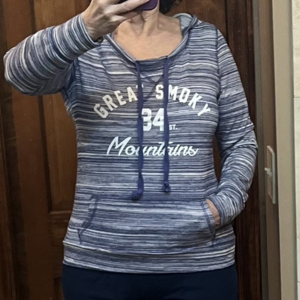 Liquid‎ Energy LS  Hoodie Blue Sz S Smoky Mountans $5 ADD ON with $15+ Bundle